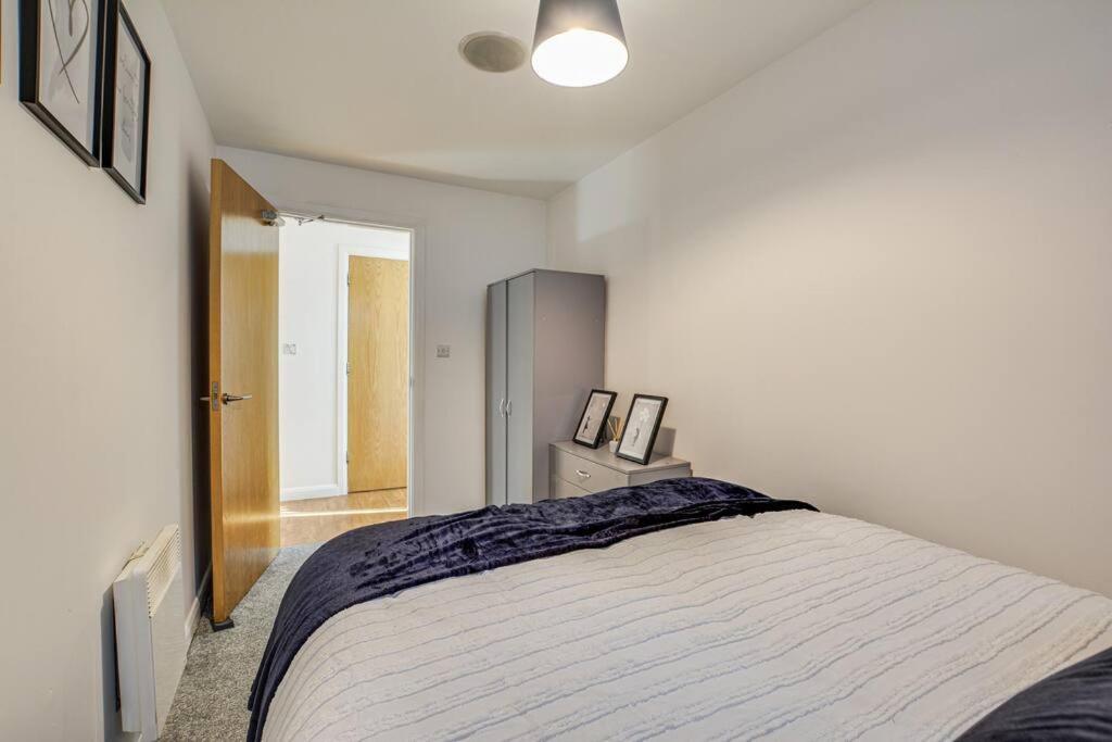Cozy Escape In City Centre Манчестър Екстериор снимка