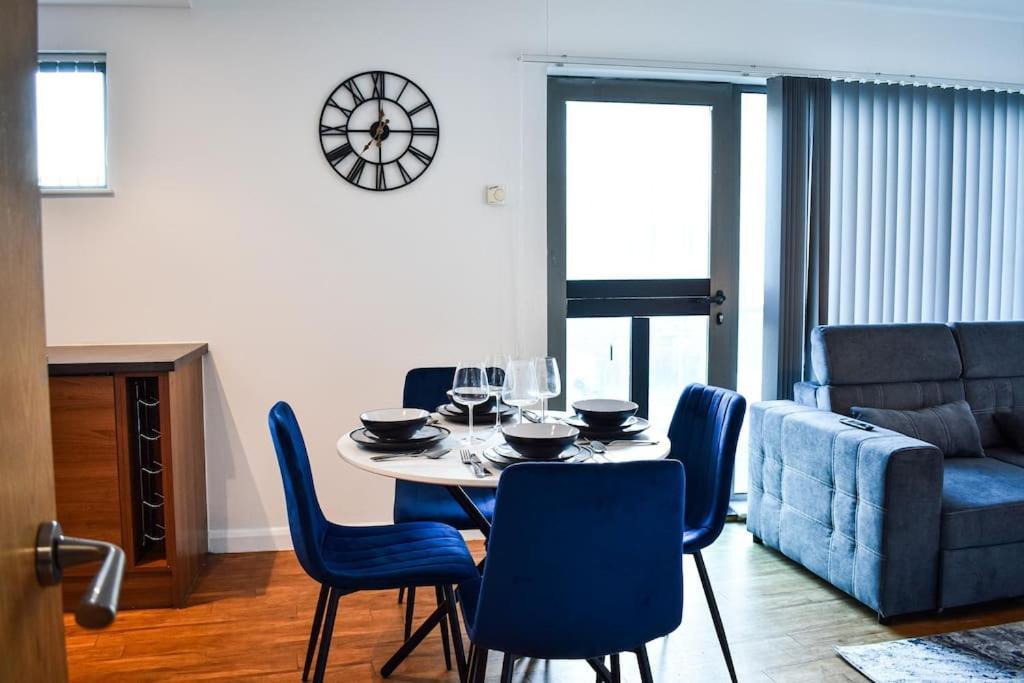 Cozy Escape In City Centre Манчестър Екстериор снимка
