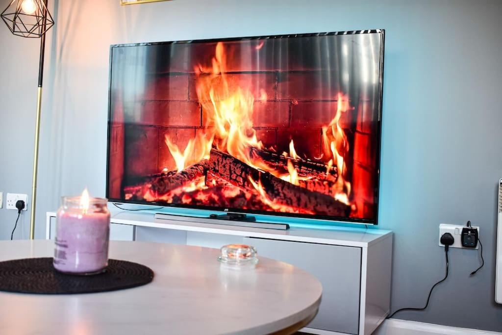 Cozy Escape In City Centre Манчестър Екстериор снимка