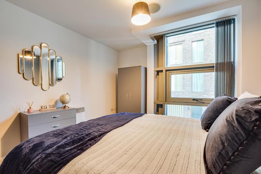 Cozy Escape In City Centre Манчестър Екстериор снимка